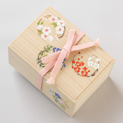 桐のお針箱（小） 〈花丸紋様〉